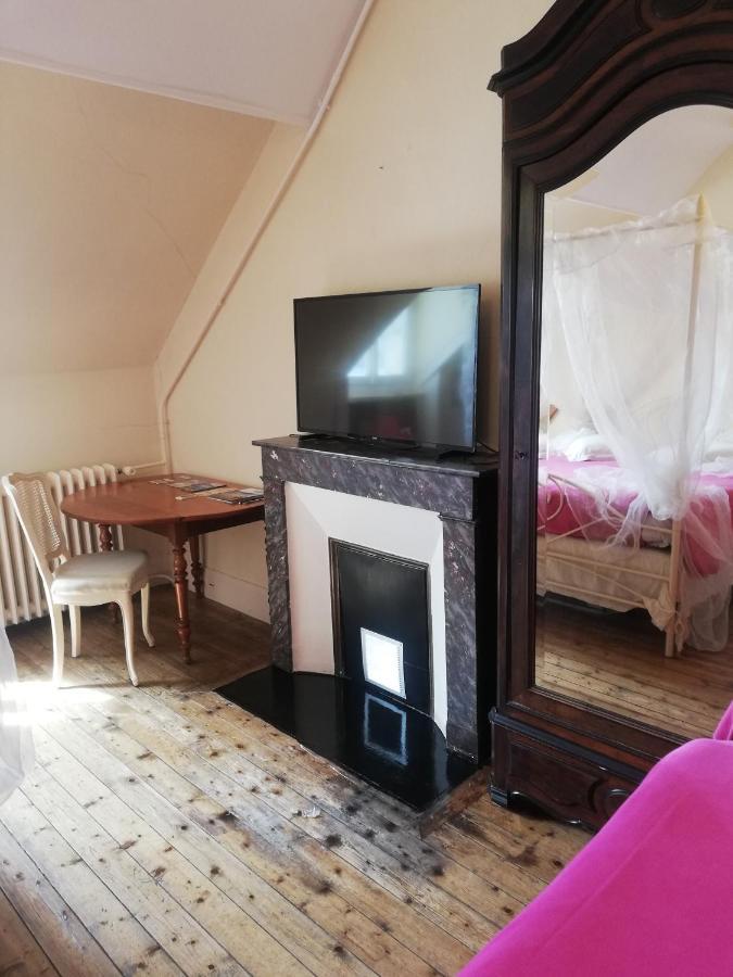 La Chambre d'hôte de Christelle Cherbourg-en-Cotentin Exterior foto